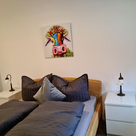 Pilgrims "Hermine" Fewo Mit 3 Schlafzimmern, Balkon, Fast Internet بريلون المظهر الخارجي الصورة